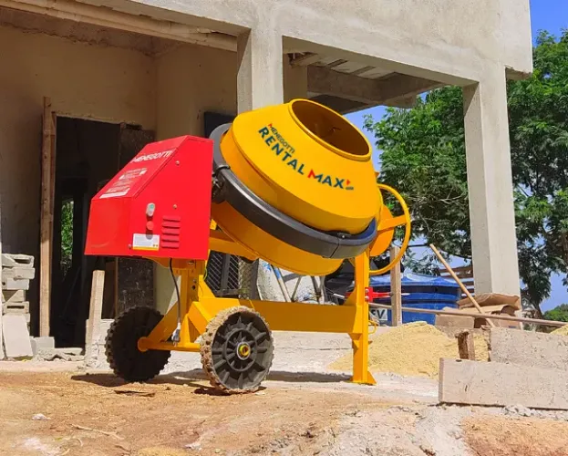 Betoneira Menegotti 400L com motor 220V (Rental Max)
