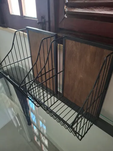 Prateleira/ Cesta / fruteira em ferro