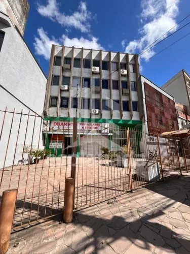 ALUGUE SEM FIADOR!Excelente sala comercial em ótima localização da Avenida Cristóvão Colom