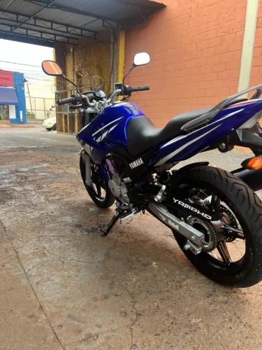 Vendo Fazer 250 gasolina