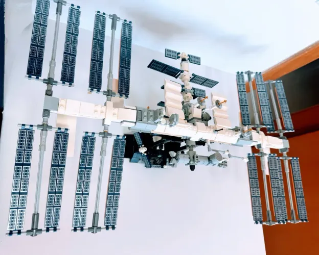 Lego 21321 International Space Station (Estação Espacial Internacional) - Original