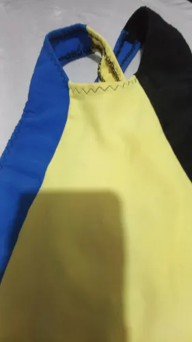 Um maio  coloride infantil   tamanho   7 meses