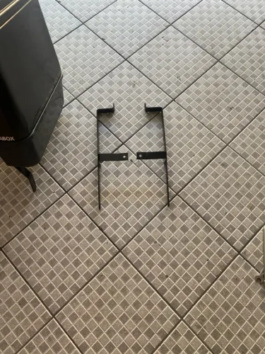 Baú de 90 litros semi novo 