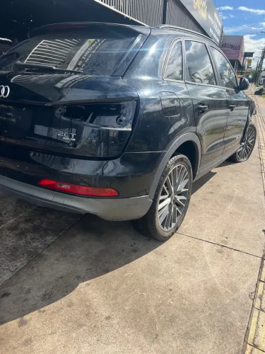 Sucata Audi Q3 2015