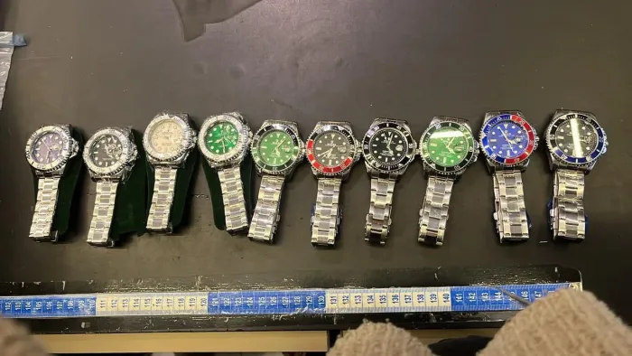 Coleção de Relógios de Luxo 2 por 80 Reais