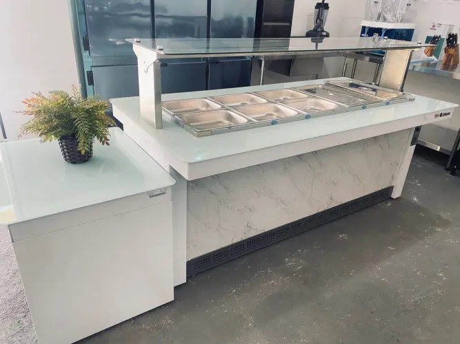 NZ. Buffet refrigerado 10 cubas com balcão apoio Gelopar