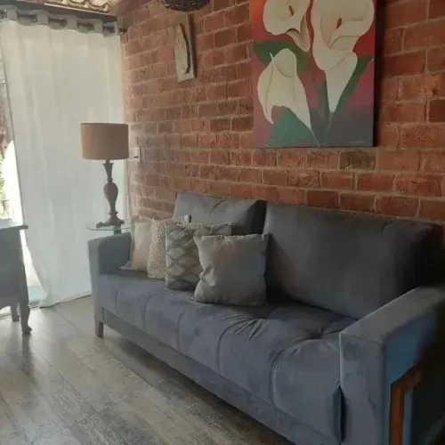 *OFERTA* Sofá Sarah 2,10m NOVO de Fábrica - Parcelamos em até 10x sem juros