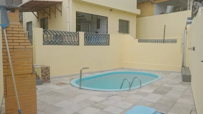 ALUGA-SE CASA COM PISCINA EM ENSEADA DOS CORAIS - PERTO DA PRAIA!