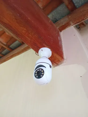 Câmera de Segurança Externa Full HD Yoosee 