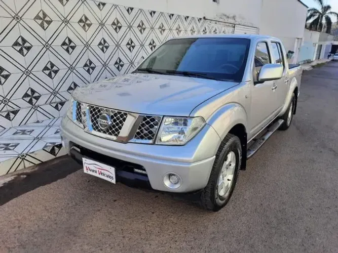 Nissan Frontier XE CD 4X2 2.5 TB Diesel 2012