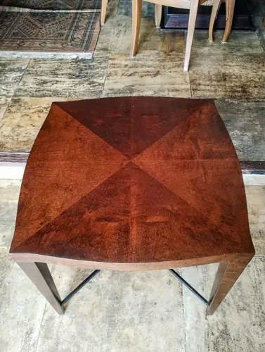 Mesa Artefacto 