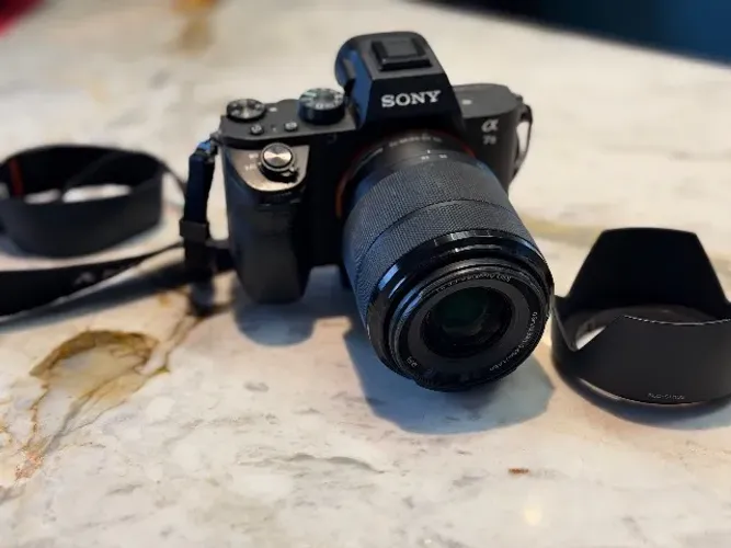 Sony A7 II + lente kit 28-70 f3.5/5.6 OSS