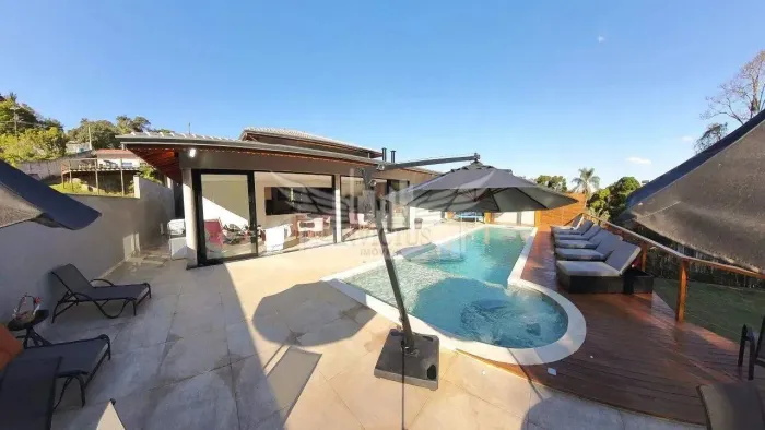 Casa Alto Padrão com 5 Suítes em Condomínio Fechado para Comprar, 271m² - Cachoeiras do Im