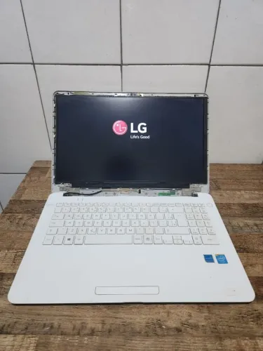 Notebook LG15U34 Intel Celeron N2930 1.83Ghz +2Gb DDR3 + Tela Ok + Peças ou Manutenção  