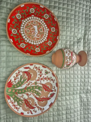 Jogo de pratos e vasinho decorativo Gregos