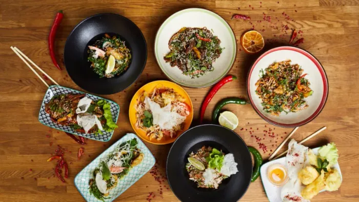 Operação Integrada de Duas Franquias de Gastronomia Oriental à Venda