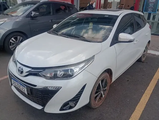 Toyota Yaris XLS Connect 1.5 Flex 16V 5P AUT 2021