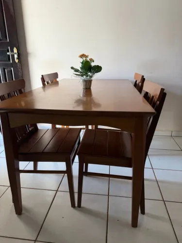 Mesa madeira maciça