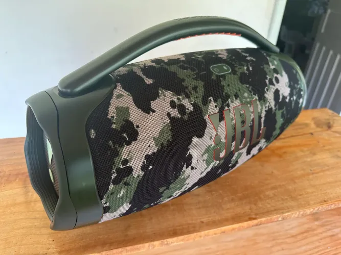 Bom box 4 JBL nova