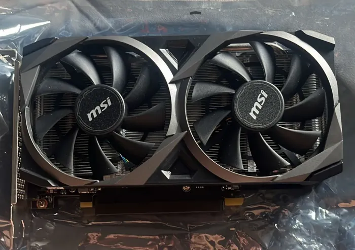 Placa de Vídeo 8gb + Memória RAM 8gb