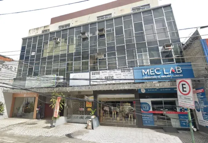 ALUGA-SE SALA COMERCIAL - CENTRO DE BANGU