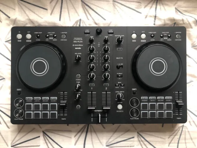 Controladora DJ Pioneer DDJ FLX4