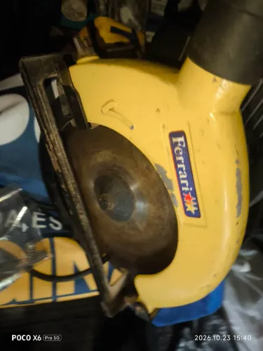 serra circular ferrari 110 v defeito