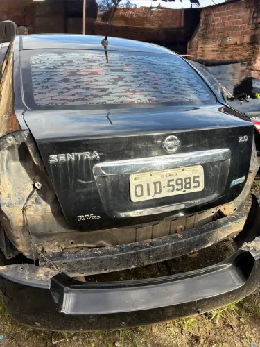 Nissan Sentra Sucata