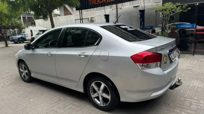 Honda City Sedan DX 1.5 Flex 16V Mec. 2011