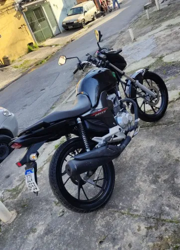Troco por outra moto