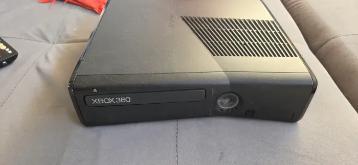 Xbox 360 Slim com Defeitos