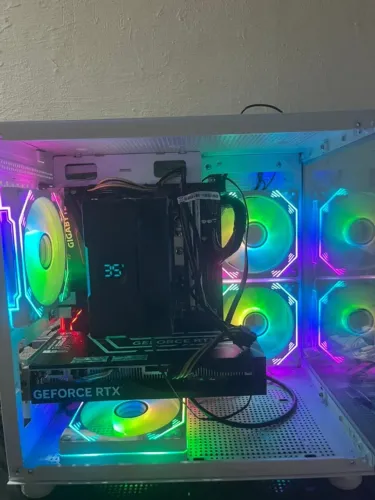 RYZEN 7 5700X + RTX 4060 + 32GB RAM