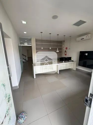EXCELENTE PRÉDIO COMERCIAL 15 SALAS BAIRRO CENTRO