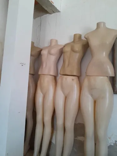Manequins para Loja - Femininos e Masculino - R$ 20 cada
