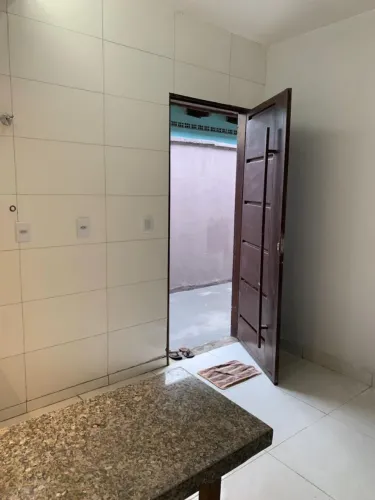 Aluguel Kitnet - Um Quarto: 62 9  * - Zap.