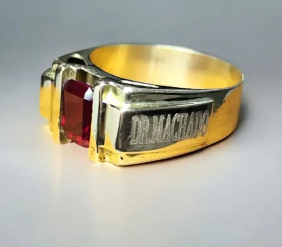 Anel de Formatura Ouro 18K