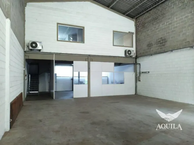 BARRACÃO 320M² - MEZANINO 60M² - 2 BANHEIROS - COPA - PORÃO 60M² - BAIRRO DO EDEN - SOROCA