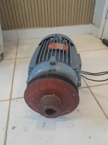 Motor elétrico de 5cv