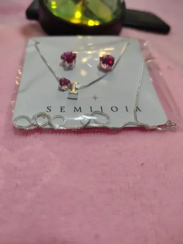 Vende-se Semi jóias 