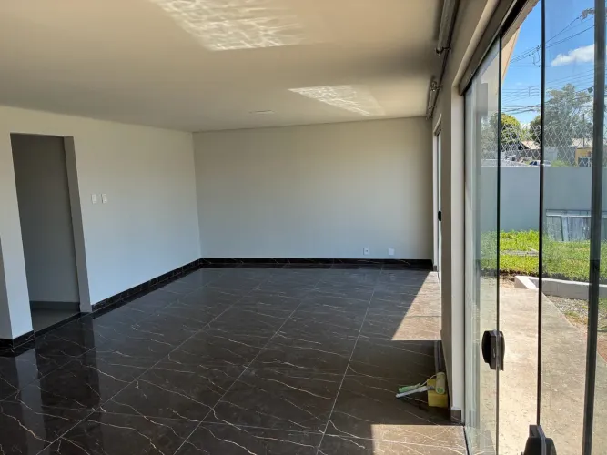 Excelente Casa Comercial de Esquina para Locação - 164 m² | Localização Estratégica!