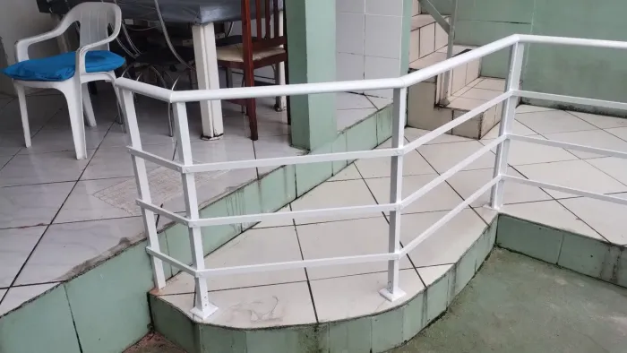 Corrimão pra escada e Guarda corpo de proteção pra sacadas em Alumínio