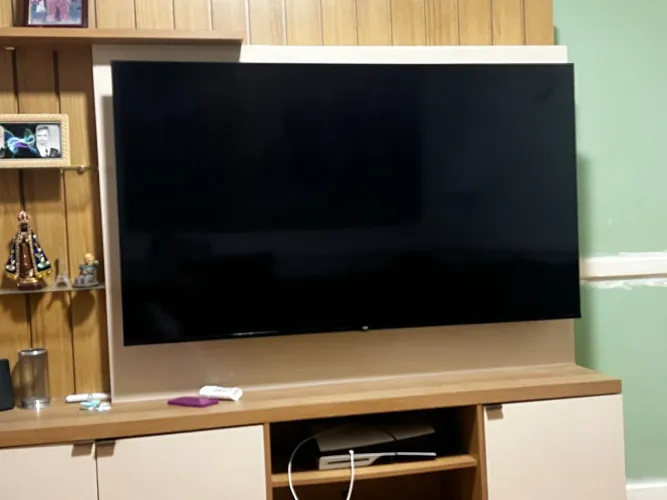 SMART TV HQ 65? ESTADO DE LOJA ( LEIAM)