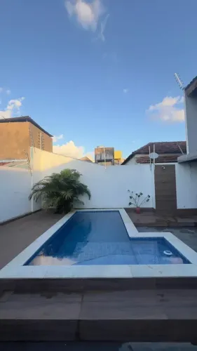 SOBRADO C/4 QUARTOS | MOBILIADO | COM PISCINA/CHURRASQ 230m²-4 Quartos Sd 1 Suíte-Areão-C