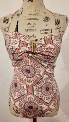Maiô marca Sol & água tamanho M estampado 