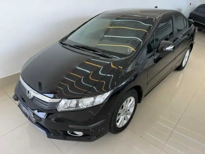 Honda Civic Sedan LXS 1.8/1.8 Flex 16V Aut. 4P 2013