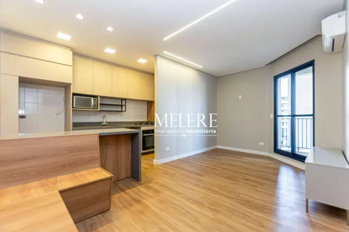 Apto 1 suíte e 01 vaga à venda, 56 m² por R$ 585.000 - Batel - Curitiba/PR