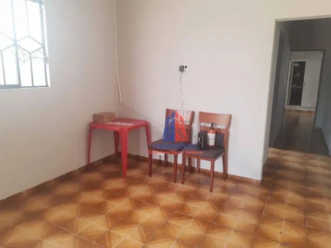 Casa com 4 dormitórios à venda por R$ 650.000,00 - Vila Jones - Americana/SP