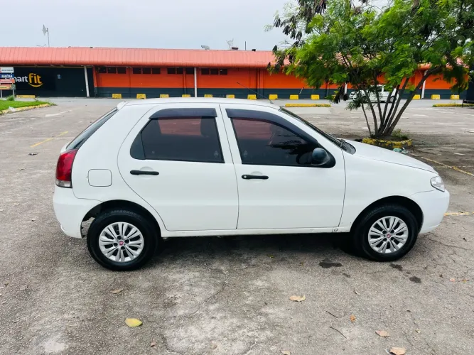Fiat Palio Celebration 1.0 Fire Flex 8V 4P 2016