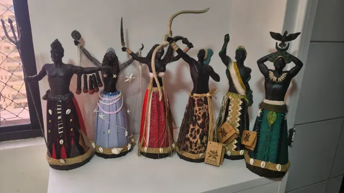 Vendo Imagens de Orixás 40cm