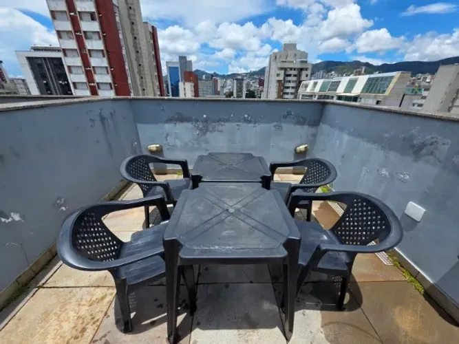 Mesa de Plástico (2) + Cadeiras (4) - Conjunto